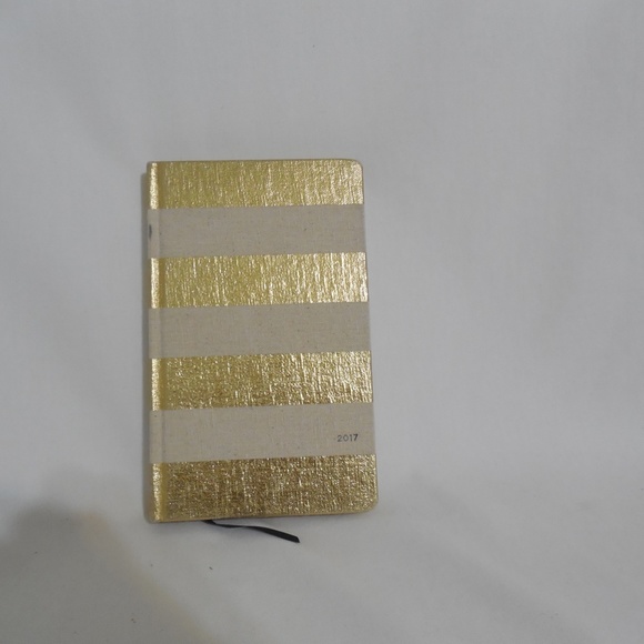 Gold and Beige Kate Spade Agenda - Picture 2 of 11